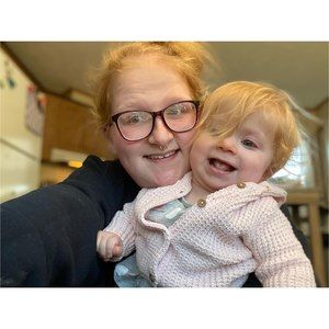 Meet your Posher, Courtney